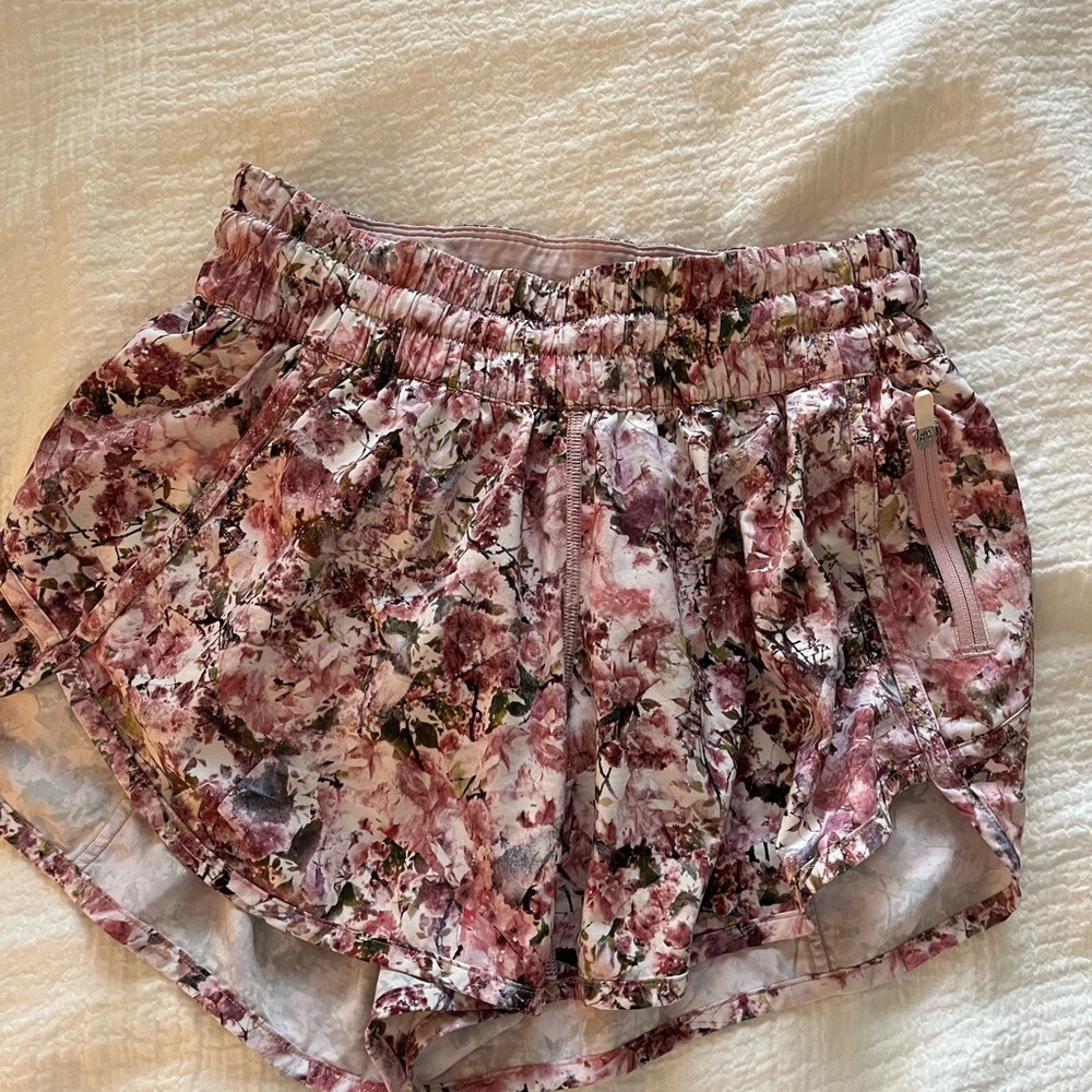LuluLemon track that shorts